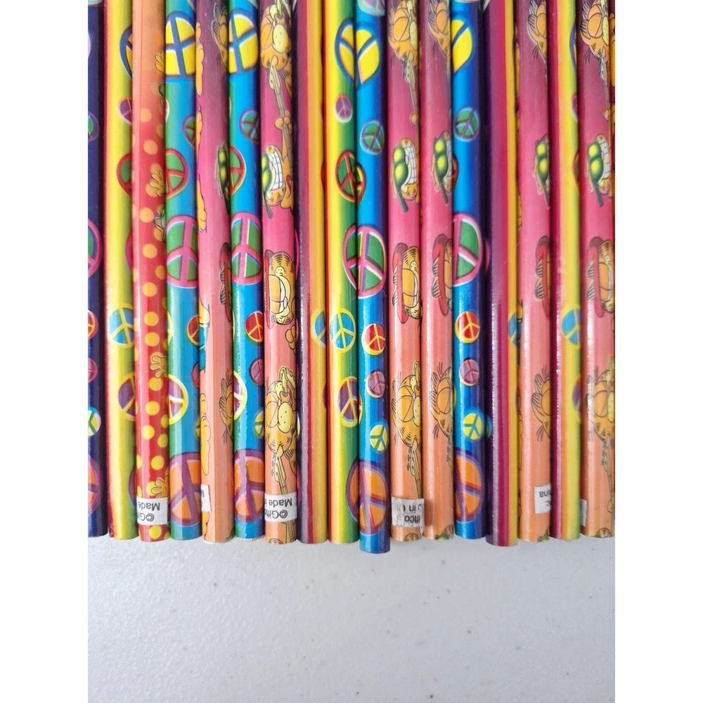 Vintage 1978 Garfield PENCIL LOT OF 25 Unused Loose Pencils- 25 Regular Size NEW